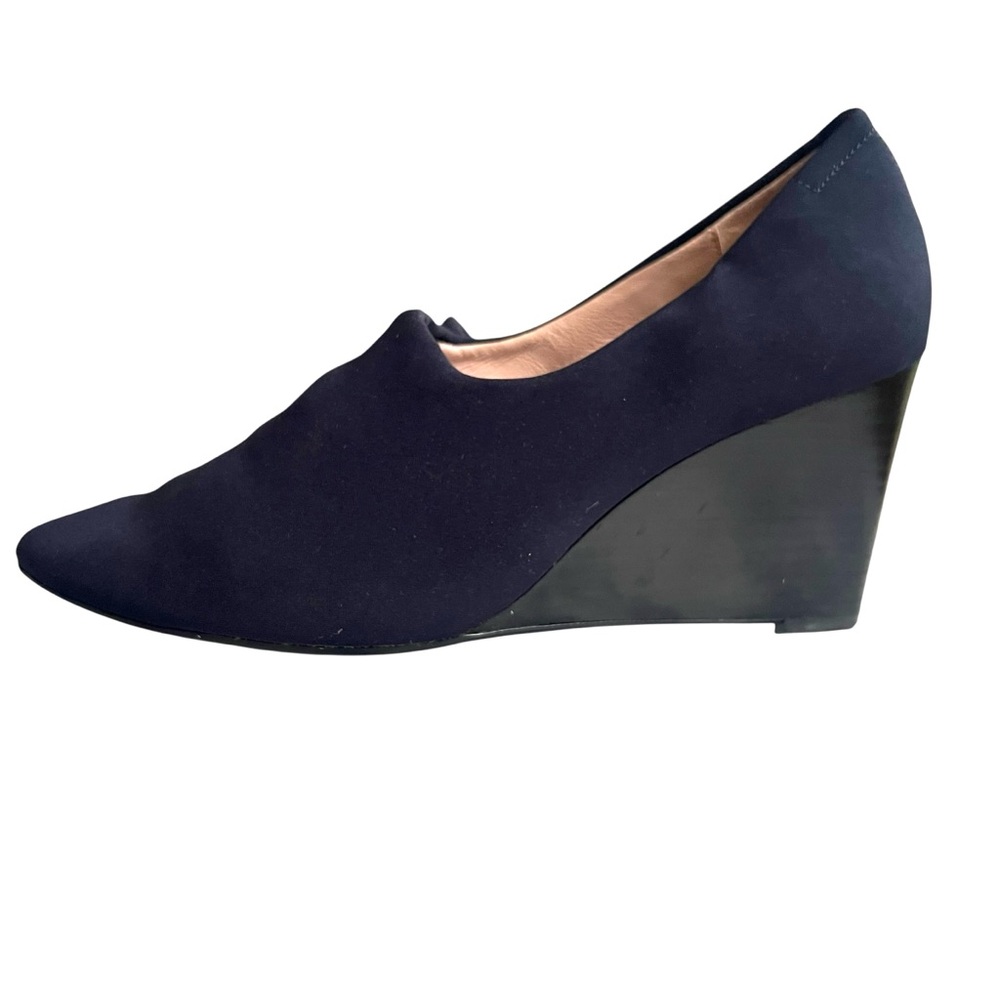 Taryn Rose “Yvonne” Stretch Fabric Wedge Heels Size 9.5 Navy Blue New
